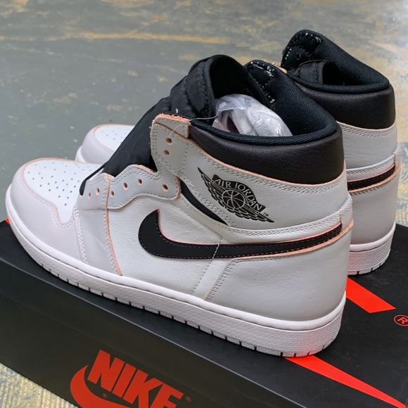 Air Jordan 1 Hi Retro Defiant NYC Paris CD6578-006 - Picture 6 of 8